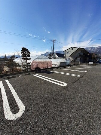 ビレッジハタヤA棟の物件内観写真